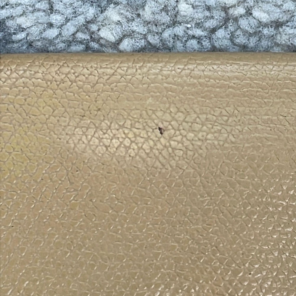 Chanel Interlocking CC Medallion Leather Keyholder Case Trifold Beige - Picture 5 of 17